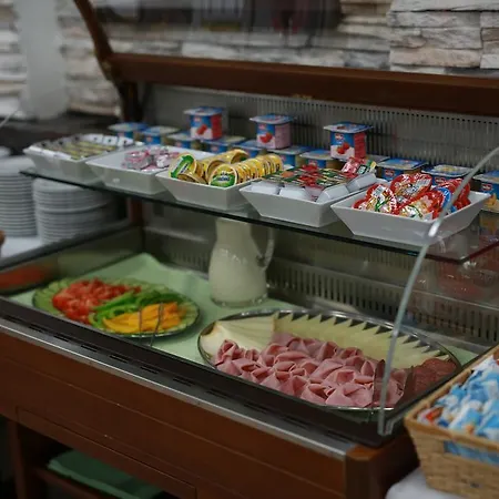 Vinarsky Dom Hotel Pezinok