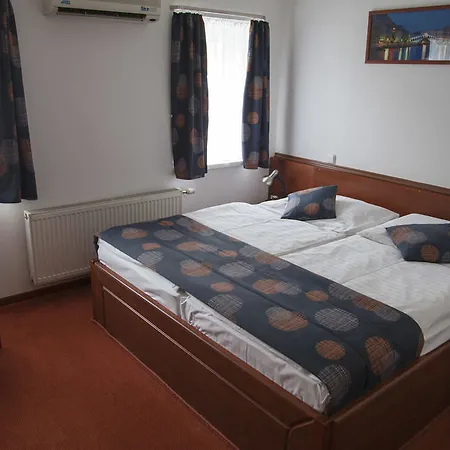 Vinarsky Dom Hotel 3*