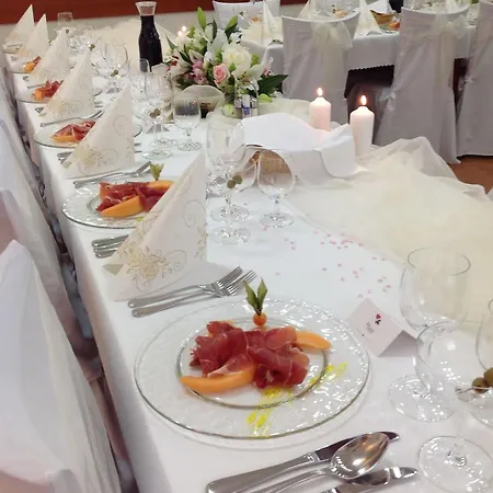 Vinarsky Dom Hotel 3*