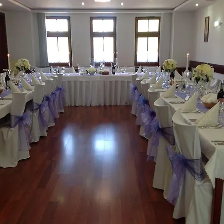 Vinarsky Dom Hotel Pezinok